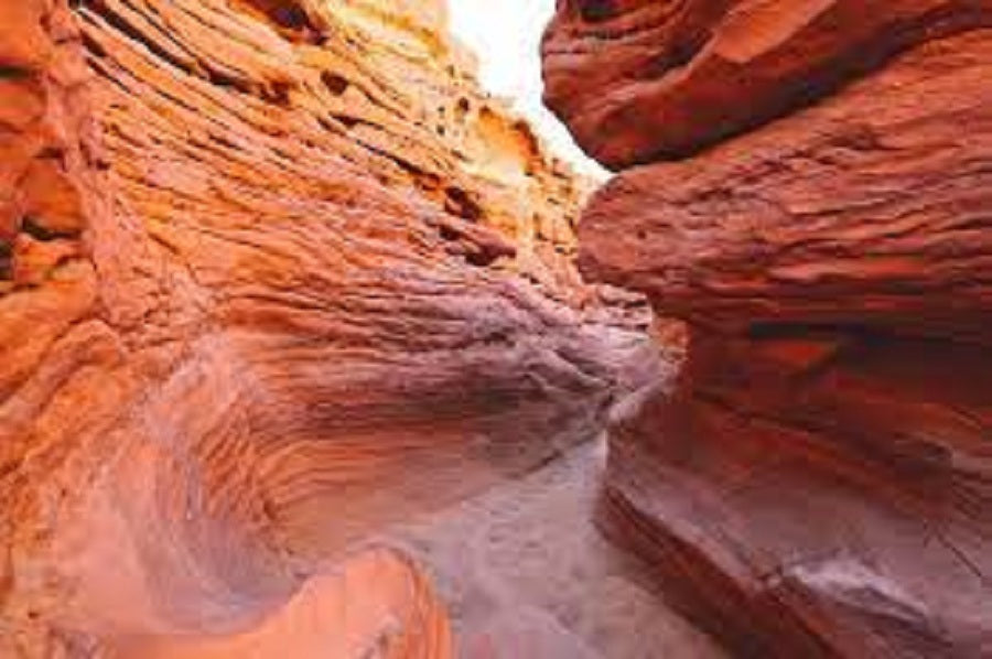 Farbige Salama-Schlucht und Schnorcheln in Dahab